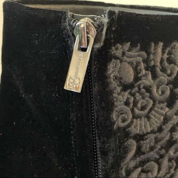 🦋SALE🦋 Wovella Ankle Boot - Picture 4 of 9